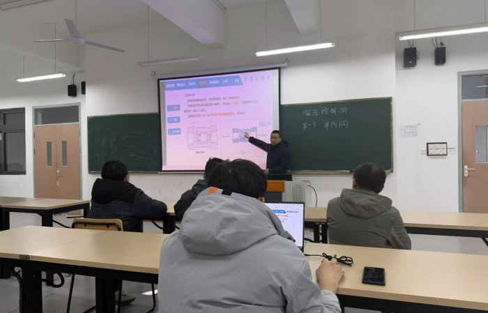 精研细磨备考核 青蓝相携助成长——机电一体化系新进教师磨课活动圆满举行