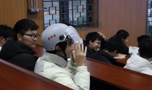 文明交通，礼行天下——“122全国交通安全日”走进美珈职院